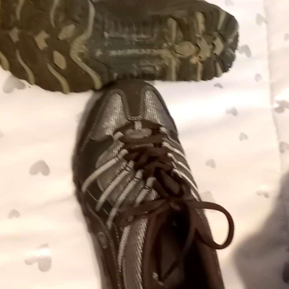 Sketchers shoes
